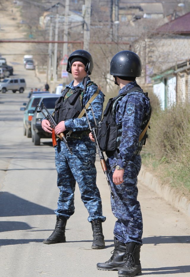 На границе Дагестана азербайджане напали на полицейских